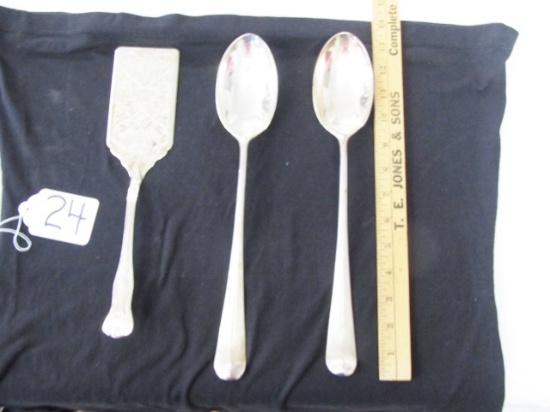 Sheffield Silver Plated Cake Server And 2 Leaonard 13" Silver Plated