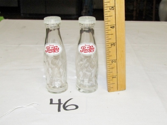 Vtg Set Of Glass Pepsi Cola Salt And Pepper Shakers