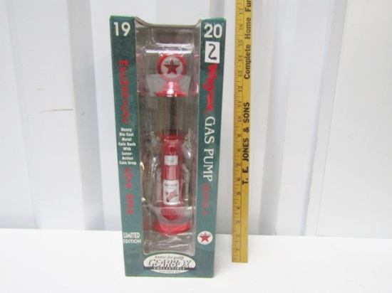 N I B 1996 Gearbox Toys Limted Edition 1920 Wayne Visible Gas Pump Bank