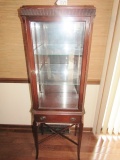 Vtg Mahogany Lighted Curio Cabinet (Local Pick Up Only)