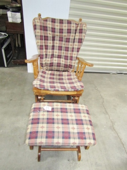 Vtg Solid Maple Platform Glide Rocking Chair W/ Matching Glide Foot Stool (LOCAL PICK UP ONLY)