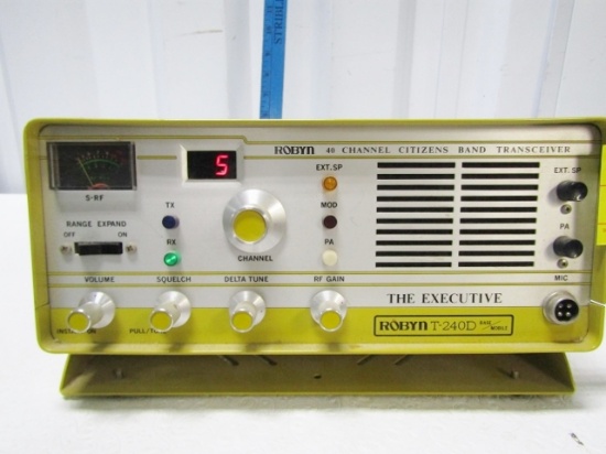 Vtg Robyn T-240 D " The Executive " Base / Mobile 40 Channel Citizens Band