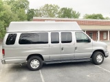 2011 Ford E-350 Econoline Fully Loaded Handicap Van (Local Pick Up Only)