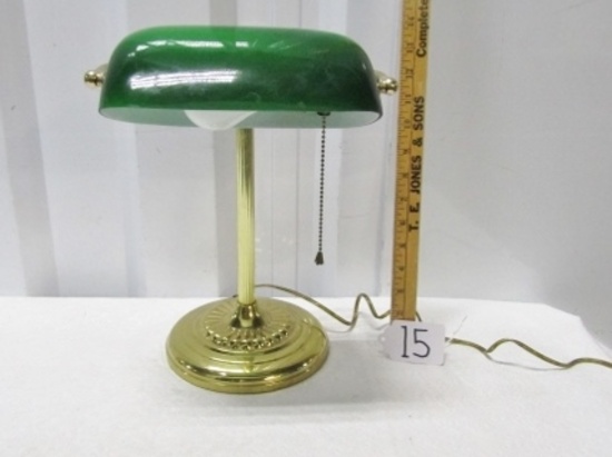 Vtg Brass W/ Green Glass Shade Banker's Desk Lamp