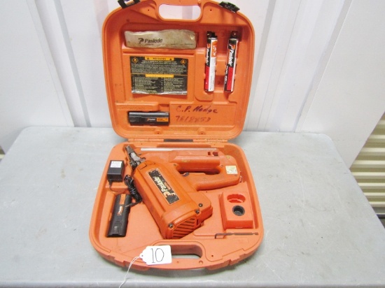 Paslode Cordless I M C T Framing Gun Nailer W/ Case And Accessories