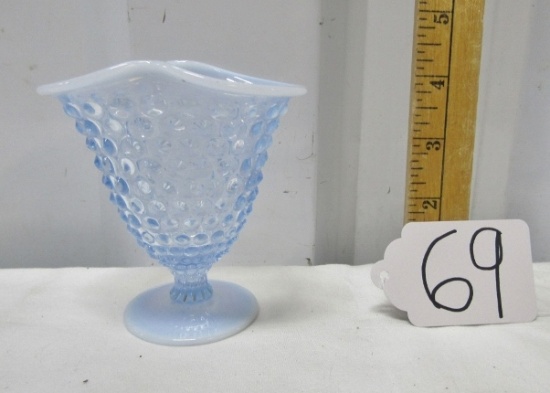 Vtg Fenton Blue And White Hobnail Vase