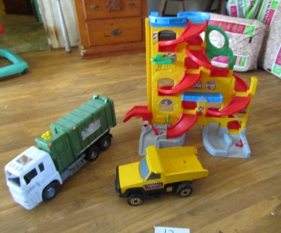 Toy Lot: Tonka Metal Dump Truck, Fisher Price Little People Car Tower And (LOCAL PICK UP ONLY)