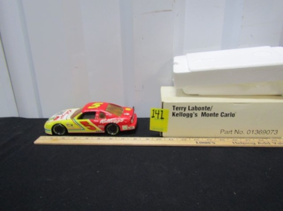 N I B Vtg 1996 Terry Labonte #5 Kellogg's Diecast Race Car