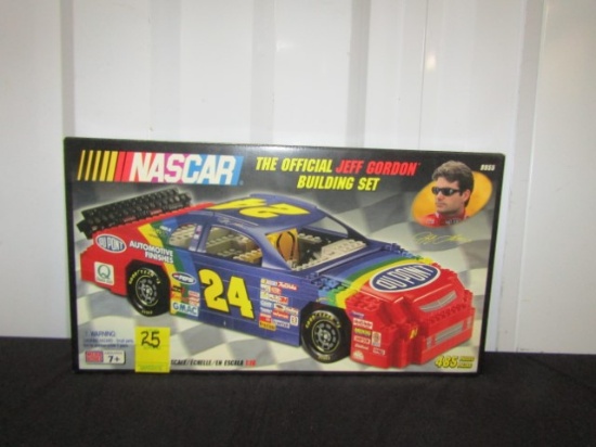 N I B Vtg 1999 Mega Bloks Nascar Official Jeff Gordon 485 Piece Building Set #9955