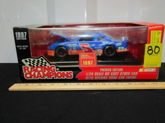 N I B Vtg 1997 Terry Labonte #5 Kellogg's Frosted Flakes Diecast Race Car