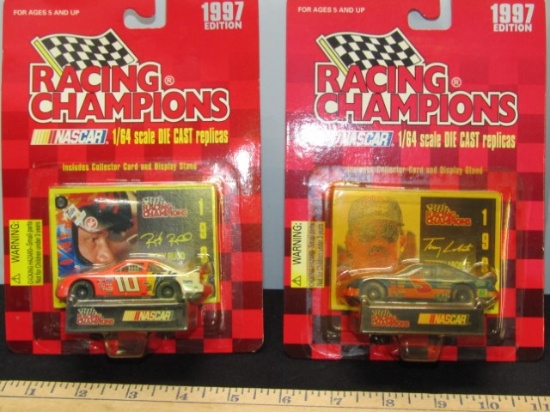 5 N I B Vtg 1997 1:64 Scale Diecast Race Cars W/ Trading Card And Stand