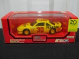 N I B Vtg 1995 Michael Waltrip #15 Pennzoil Diecast Race Car