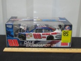 N I B 2008 Dale Earnhardt Jr #88 National Guard Diecast Race Car