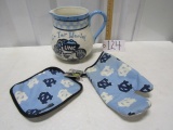 U N C Tar Heels Ceramic Pitcher, New Oven Mit And New Pot Holder