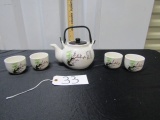 Very Nice Chinese Porcelain Teapot W/ 4 Matching Tea Cups