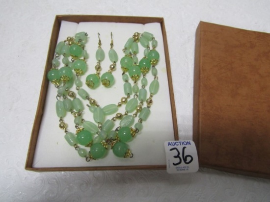 N I B Gold Tone Necklace And Earrings Set W/ Jadeite Beads