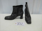 Gently Used Genuine Leather W/ Snakeskin Design Ladies Boots