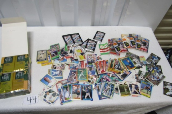 Large Lot Of Baseball, Football And Hockey Trading Cards From 1987-1990s