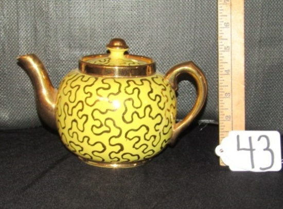 Vtg Sudlow Porcelain Teapot W/ Gold Trim