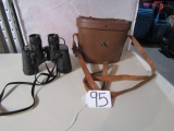 Vtg 1942 World War I I M6 Binoculars W/ Leather Case, Made By Universal Camera Corp.