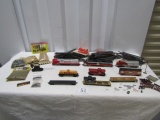 Vtg Tyco Train Set W/ 3 Engines And Accessories Shown