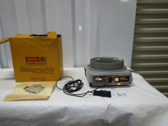 Vtg Kodak Ektographic Slide Projector W/ Remote Model E - 2 (local Pick Up Only)
