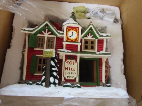 Never Displayed Simson Giftware North Pole Toy Mill Lighted Building