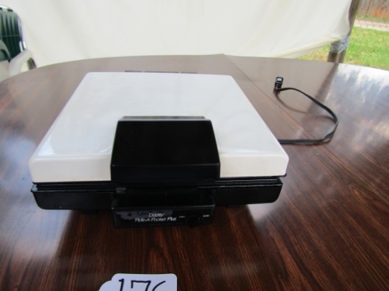 Dazey Pick A Pocket Plus Waffles, Pancakes, Sandwich Maker