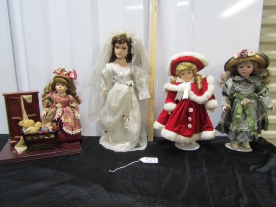 Lot Of 4 Vtg Porcelain Dolls W/ Stands
