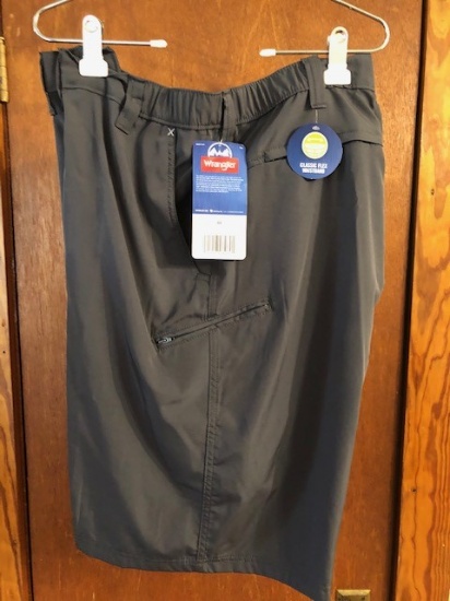 New W/tags Men's Wrangler Shorts Sz 44