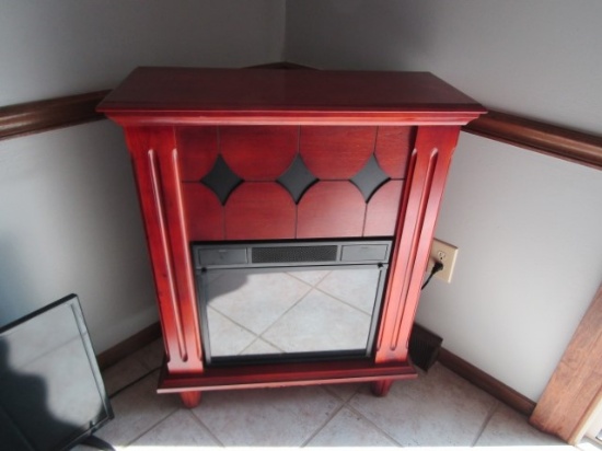 Nice Twin Star Electric Heater Fireplace In Cabinet (LOCAL PICK UP ONLY)