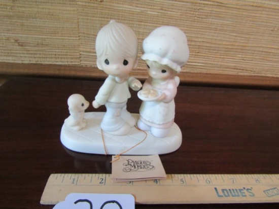 1986 Porcelain Precious Moments Figurine: Sharing Our Christmas Together