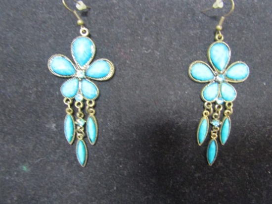 Pierced Earring W/ Turquoise Blue Polished Stones And 3 Blue Rhinestones In Each