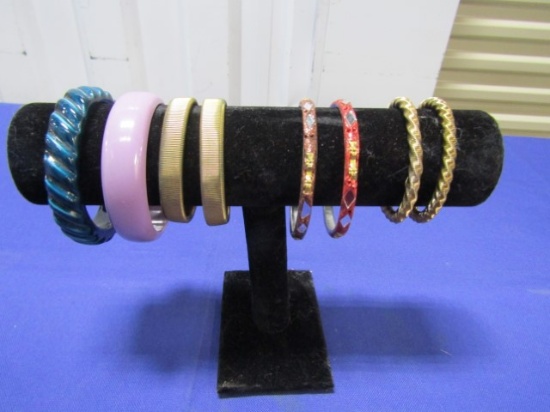 Lot Of 8 Very Nice Bangle Bracelets