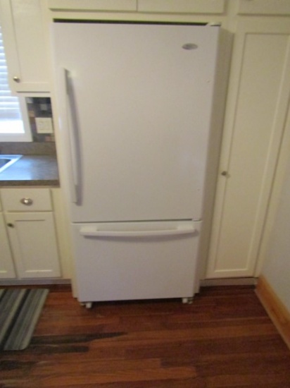 Whirlpool Gold Refrigerator W/ Bottom Freezer Model Gb2fhdxwq02 ( Local Pick Up Only )
