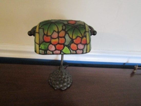 Beautiful Desk Lamp W/ Cast Iron Base And Stained Glass Shade