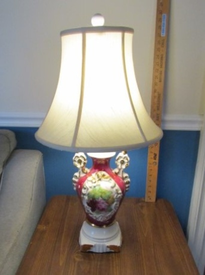 Very Nice Ceramic Table Lamp (Local Pick Up Only)
