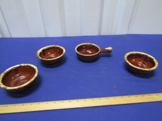 4 Vtg Mccoy And Hull Soup Bowls