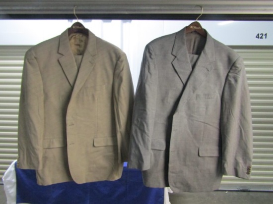 2 100% Wool Men's Suits Size 48 - Reg