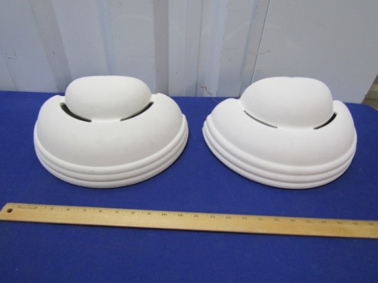 2 Wall Mounted Hard Wired Electric Lights