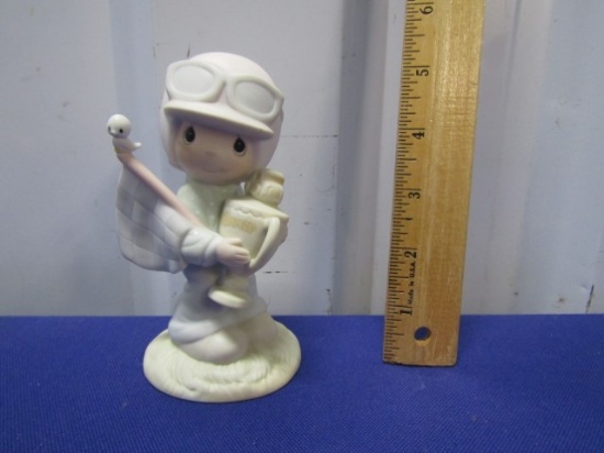 Vtg 1984 Precious Moments " Trust In The Lord To The Finish " Porcelain Figurine