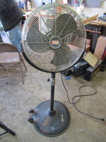 Dayton 3 Speed Floor Fan W/ 2 Wheels For Easy Moving ( Local Pick Up Only )