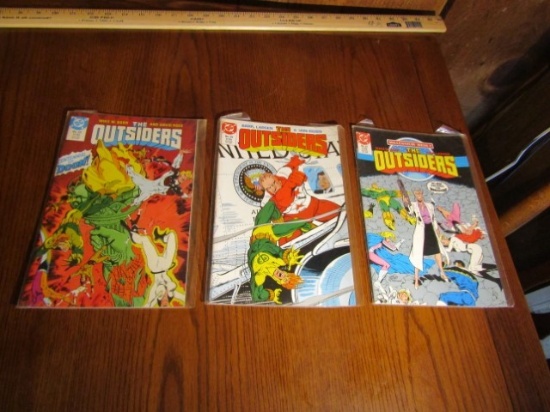 3 Vtg D C Comics Sept. And Oct. 1987 And Jan. 1988 #s 23, 23 And 27 The Outsiders