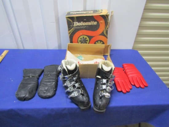 Men's La Dolemite Ski Boots And 2 Pairs Of Ski Gloves
