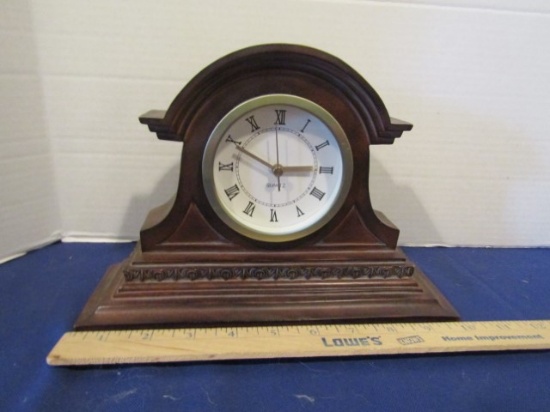 Nice Wood Tone Heavy Resin Quartz Mantle Clock