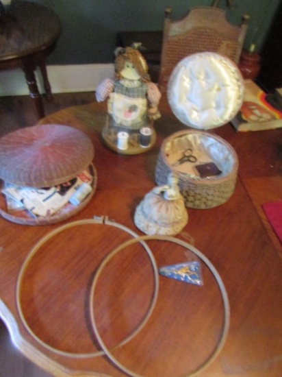 Nice Lot Of Vtg Sewing Items