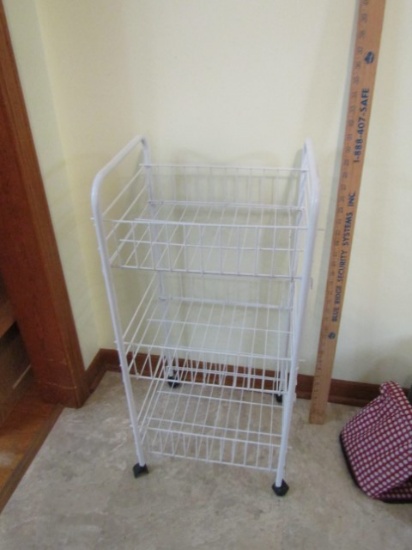 Metal Rack On Wheels (LOCAL PICK UP ONLY)