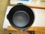 Vtg Wagner Ware Sidney Cast Iron Dutch Oven 1268 K