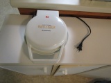 Toastmaster Easy Clean Waffle Baker