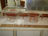8 Cup And A 4 Cup Pyrex Measuring / Mixing Cups W/ Spout